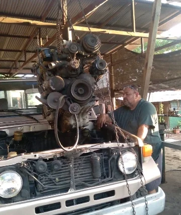 Taller mecánico flores