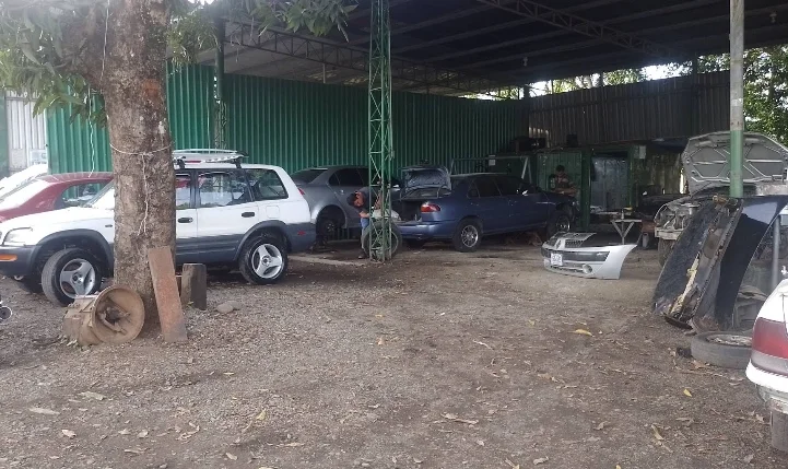 Taller Mecánica General y Electricidad Automotriz C&S