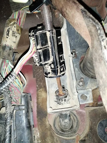 Taller Centro Color Black and White