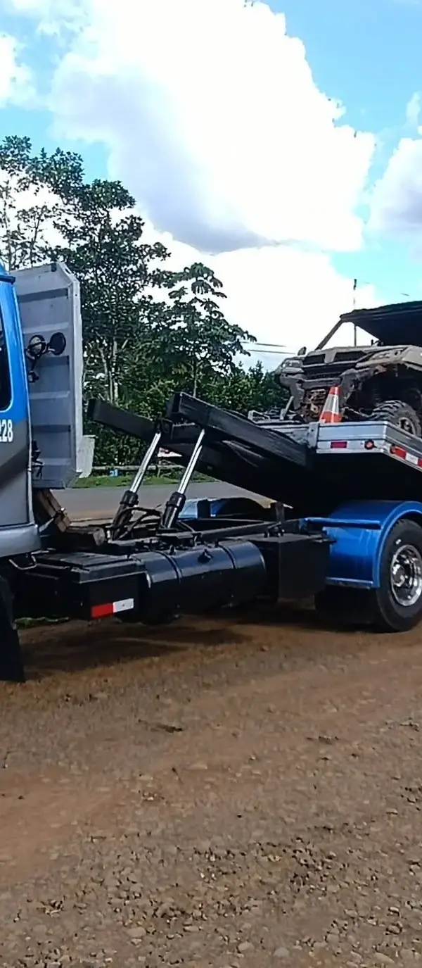 Servicio de grúa y transportes AMD — tow truck — photo 1 of 4