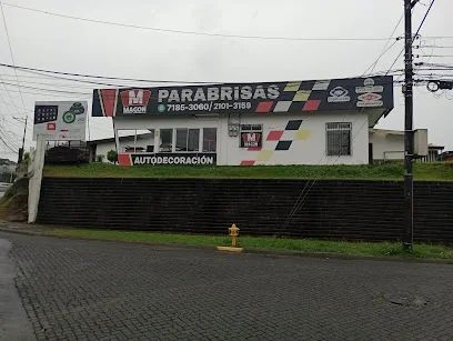 Parabrisas y autodecoración Magón