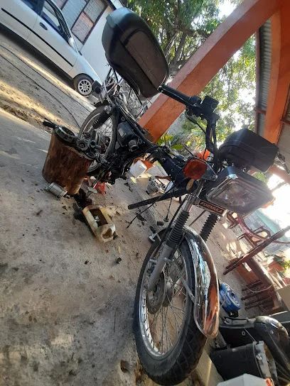 Taller Motos God's Garage