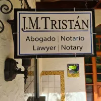 JMTristan (Abogado/Lawyer) (Notario Público/Notary Public)