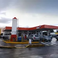 Lubricentro y Repuestos Bomba La Castellana