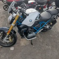 Taller y motorepuestos LyL
