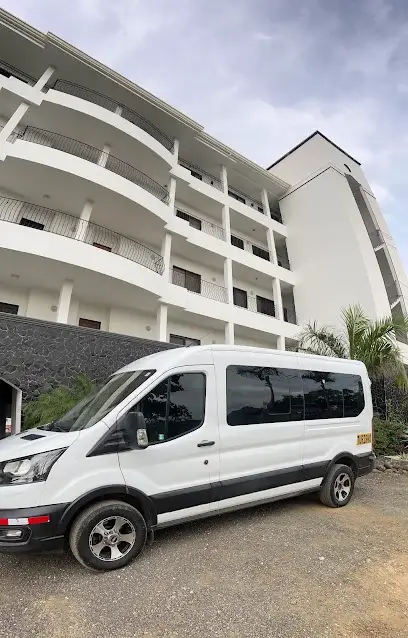 Costa Rica Shuttle Services — taxis & transport — storefront photo