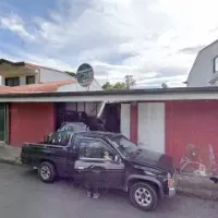Parabrisas Allen Monge