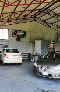 Taller de enderezado y pintura Solano