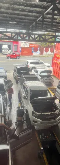 Lubricentro La Bomba