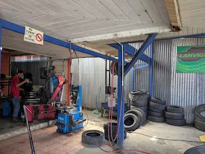 Llantera JK