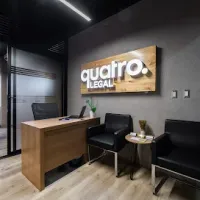 Quatro Legal - Huacas